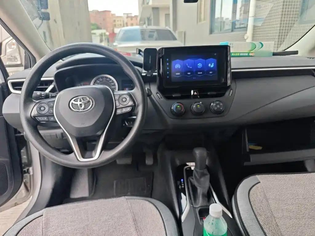Toyota Corolla — миниатюра 5