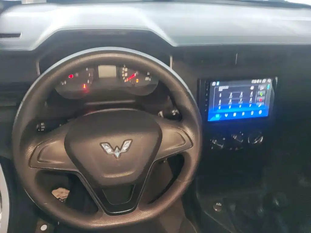 Wuling Hongguang PLUS — миниатюра 10