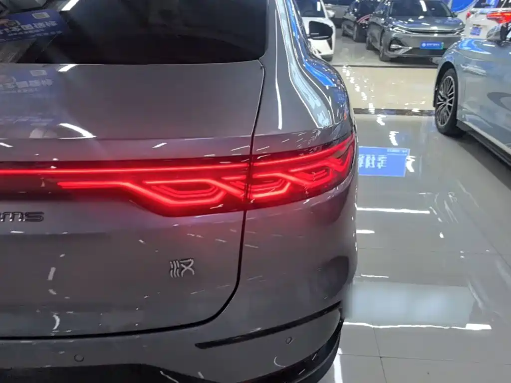 BYD Han — миниатюра 8