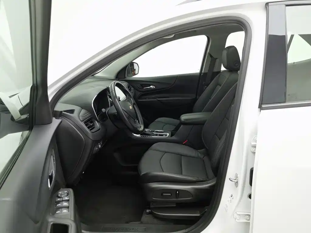 Chevrolet Equinox — миниатюра 10