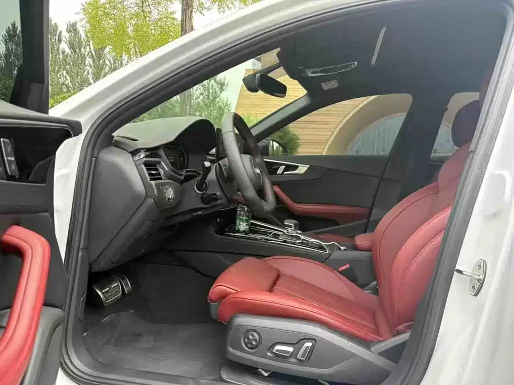 Audi A4L — миниатюра 4