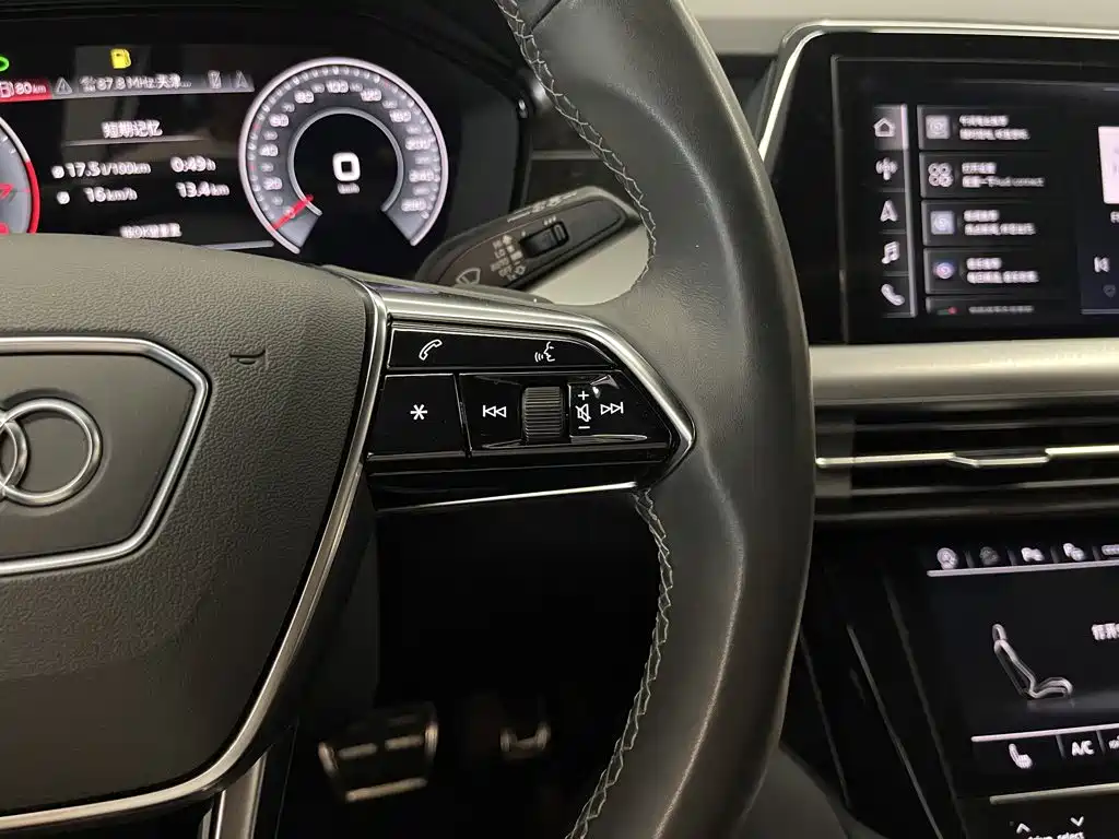 Audi Q6 — миниатюра 24
