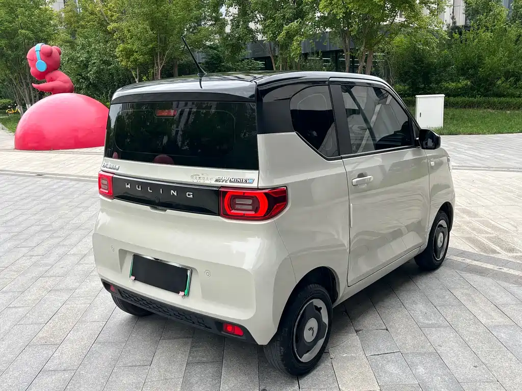Wuling MINIEV — миниатюра 3