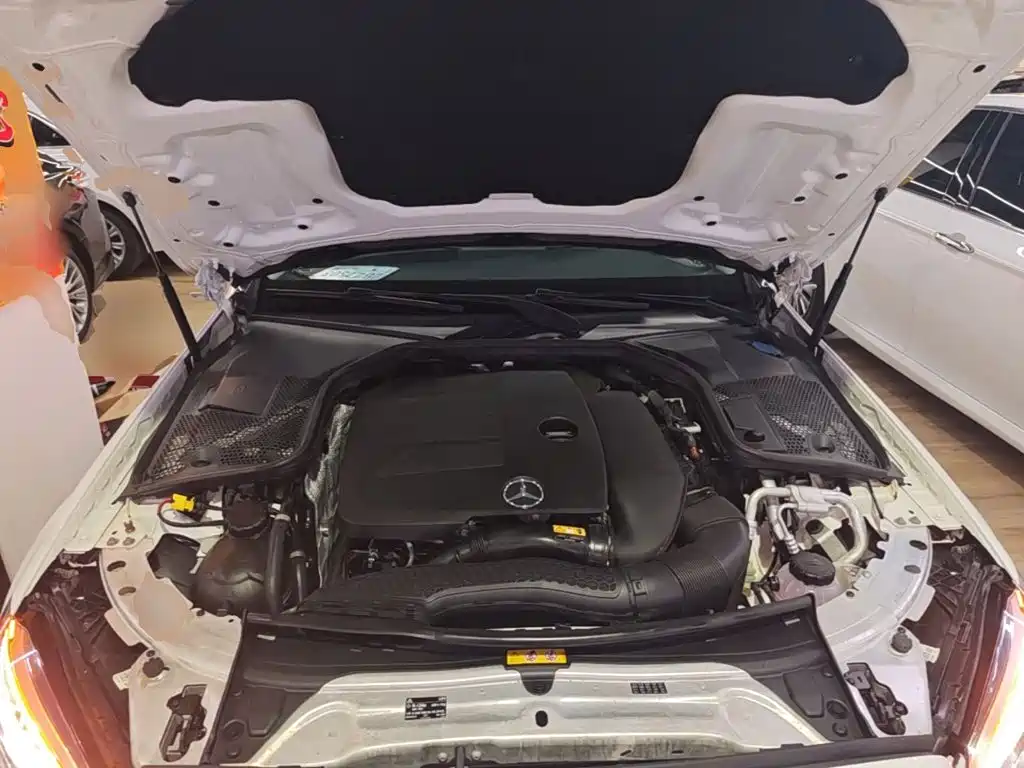 Mercedes-Benz C-Class — миниатюра 20