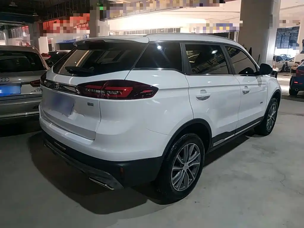 Geely Boyue — миниатюра 7