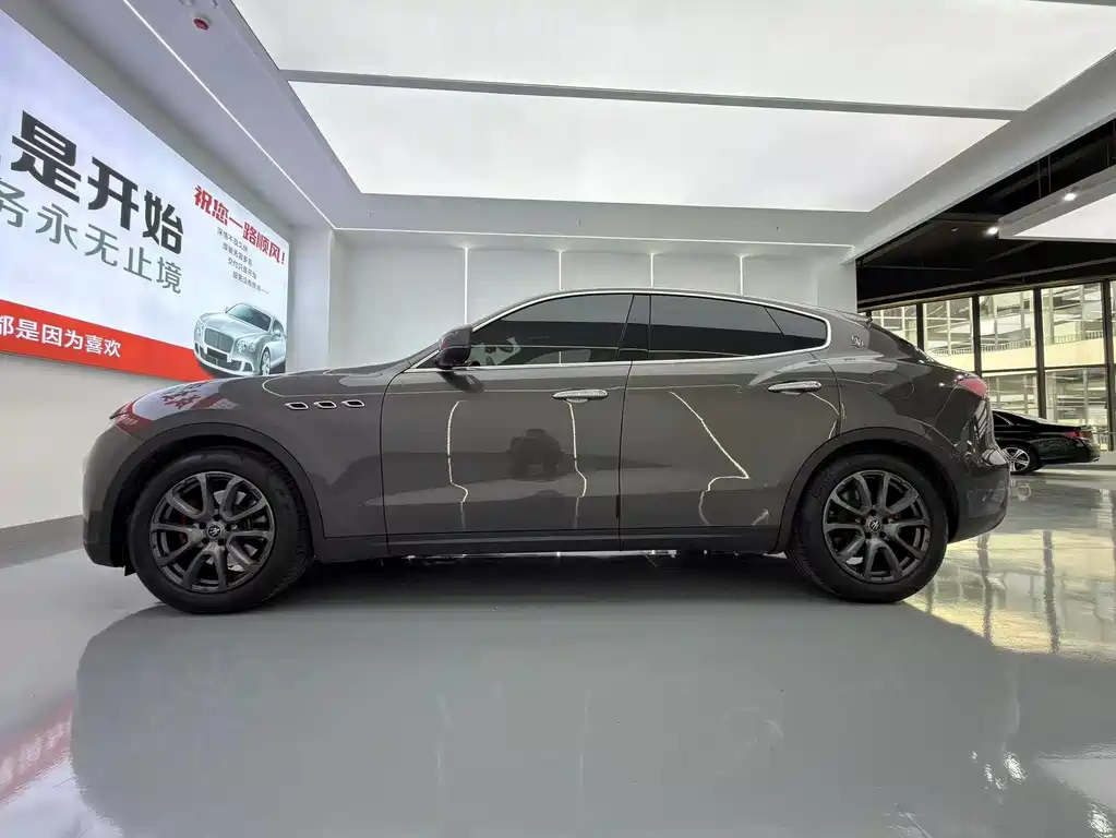 Maserati Levante — миниатюра 10