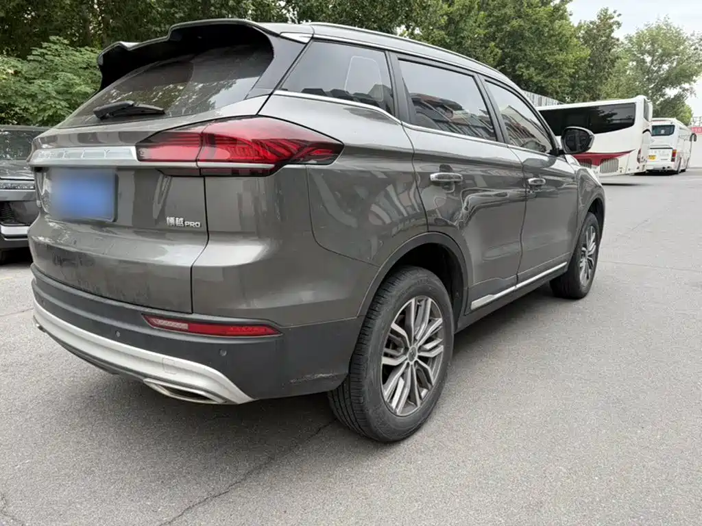 Geely Boyue — миниатюра 15
