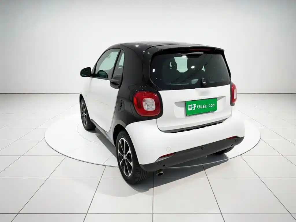 smart Smart Fortwo — миниатюра 5