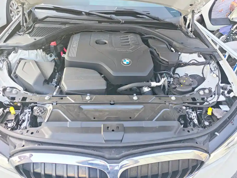 BMW 3 Series — миниатюра 10