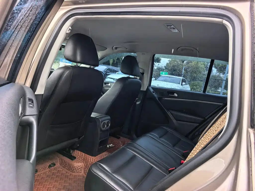 Volkswagen Tiguan — миниатюра 8