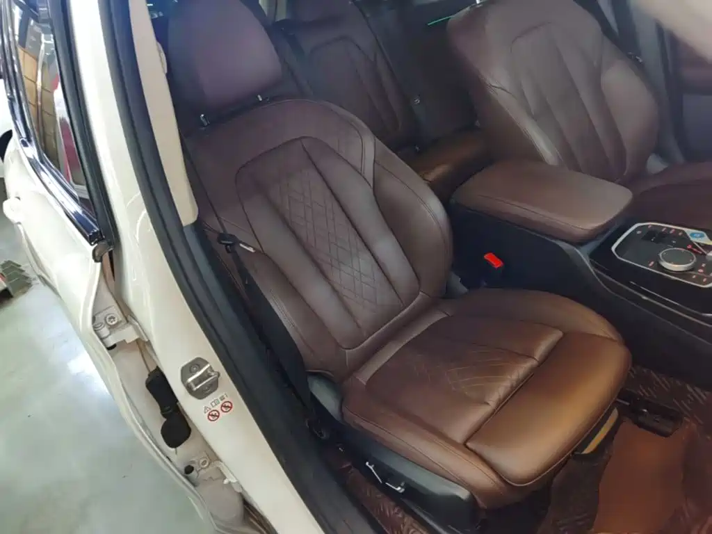 BMW iX3 — миниатюра 25
