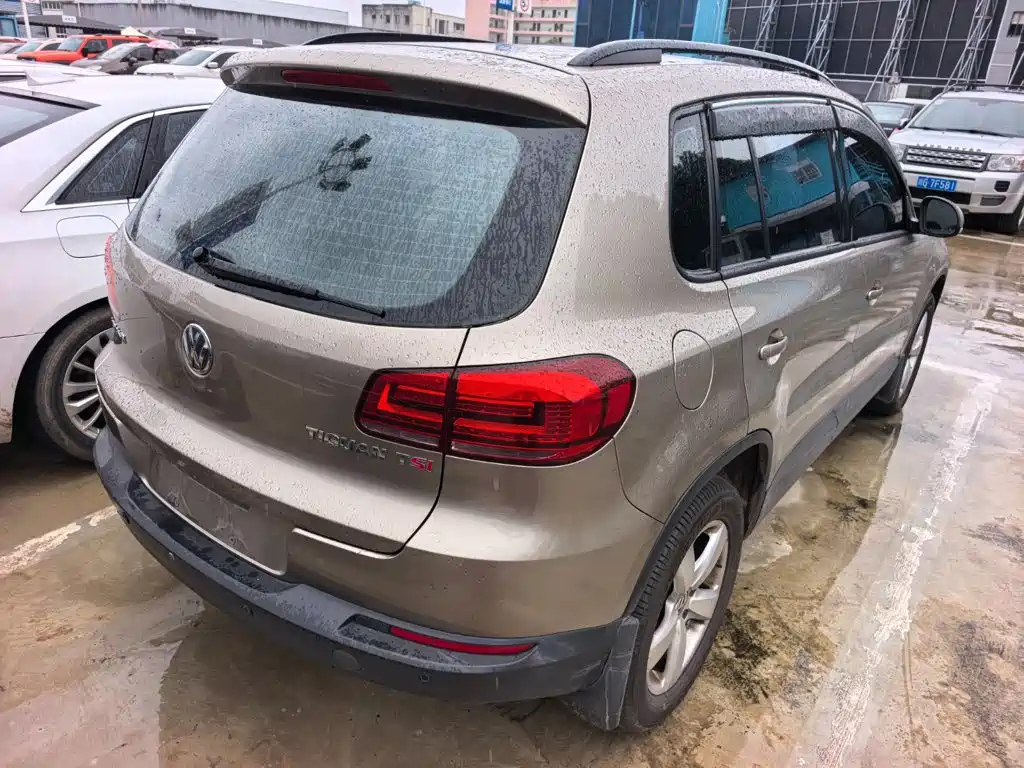 Volkswagen Tiguan — миниатюра 5