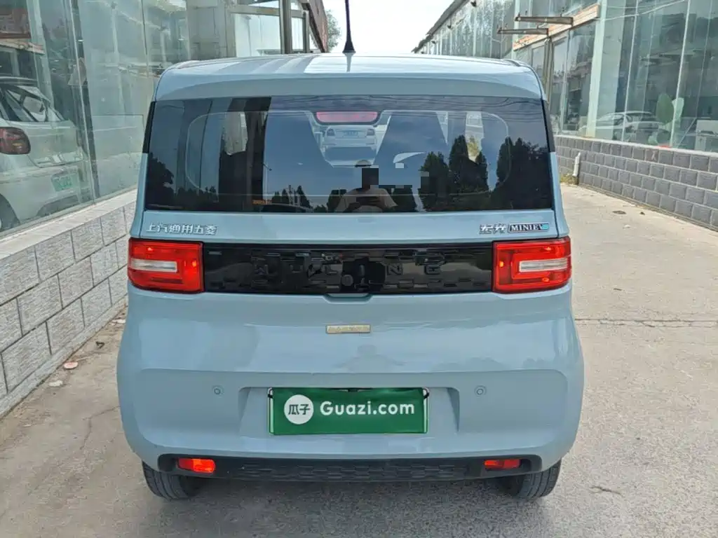 Wuling MINIEV — миниатюра 6