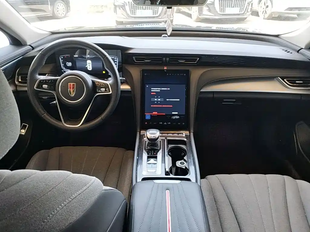 Hongqi Hongqi H5 — миниатюра 10