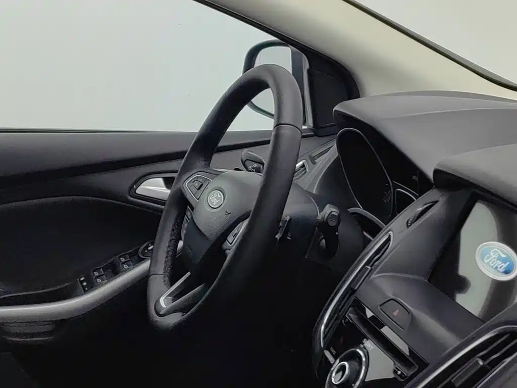 Ford Focus — миниатюра 22