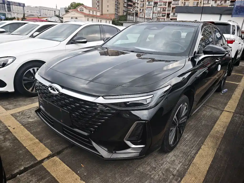Chery Arrizo 8