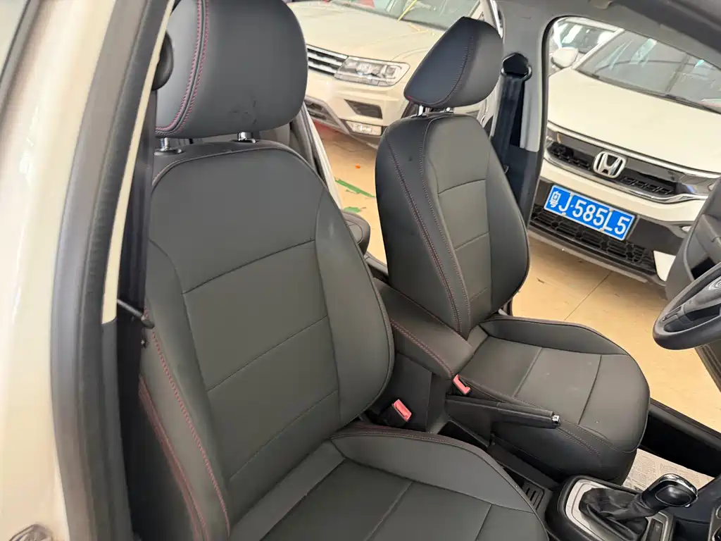 Volkswagen Lavida — миниатюра 30