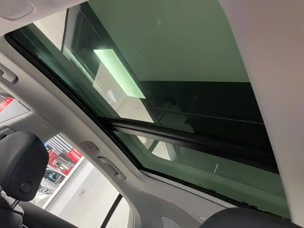 Audi Q8 — миниатюра 9