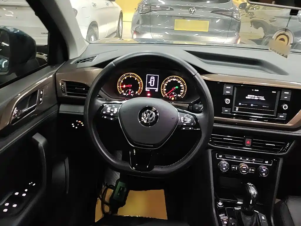 Volkswagen Tharu — миниатюра 11
