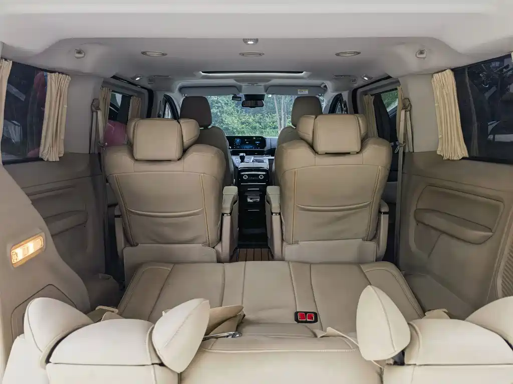 Ford Tourneo — миниатюра 14