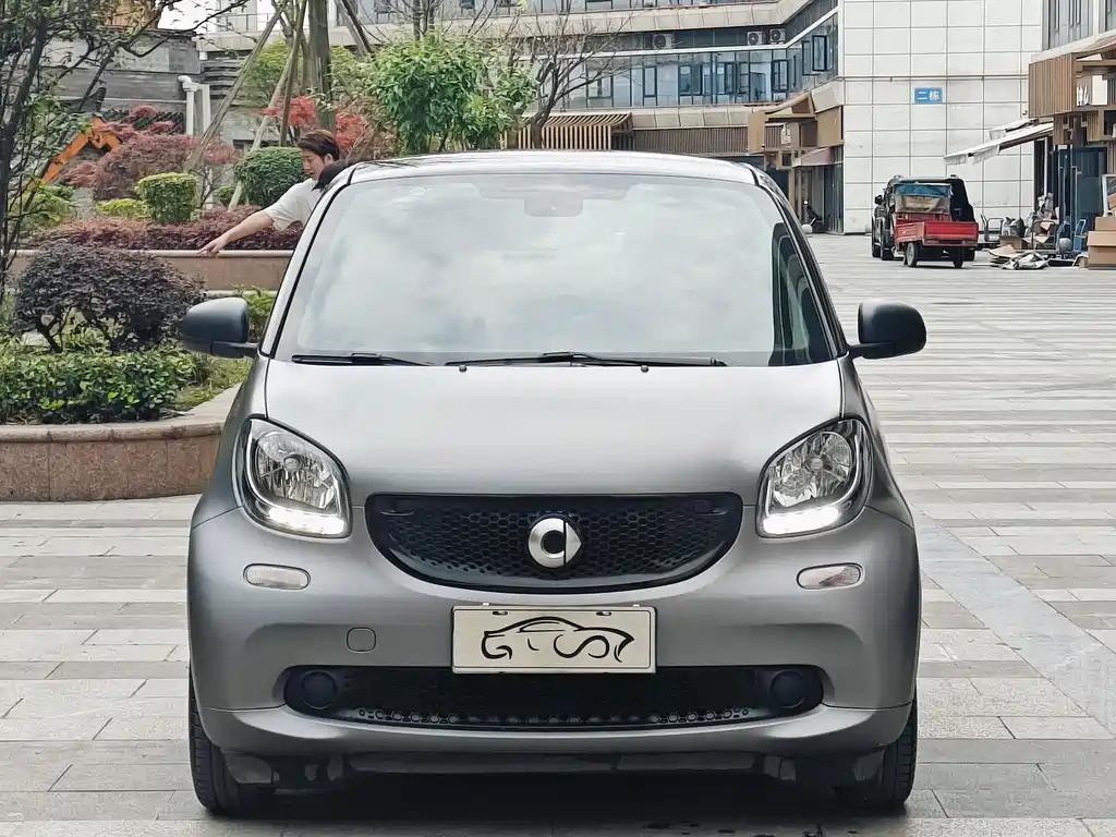 Smart fortwo 2015 1.0L 52