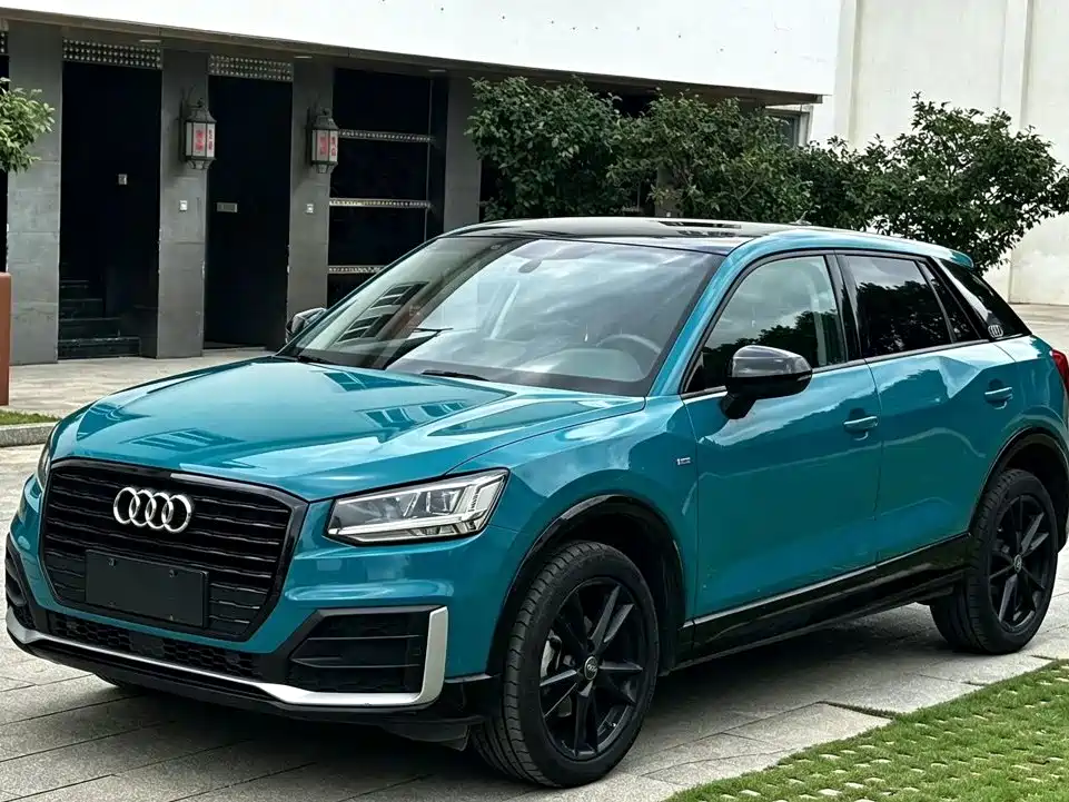 Audi Q2L