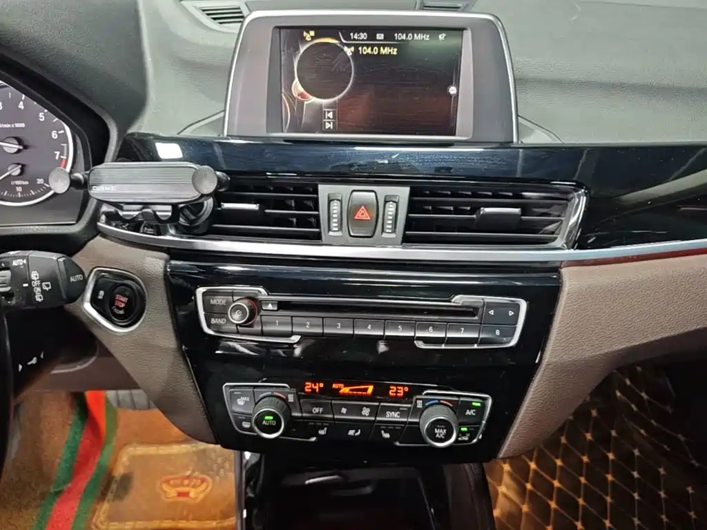 BMW X1 — миниатюра 13