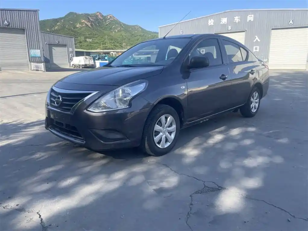 Купить Nissan Sunny