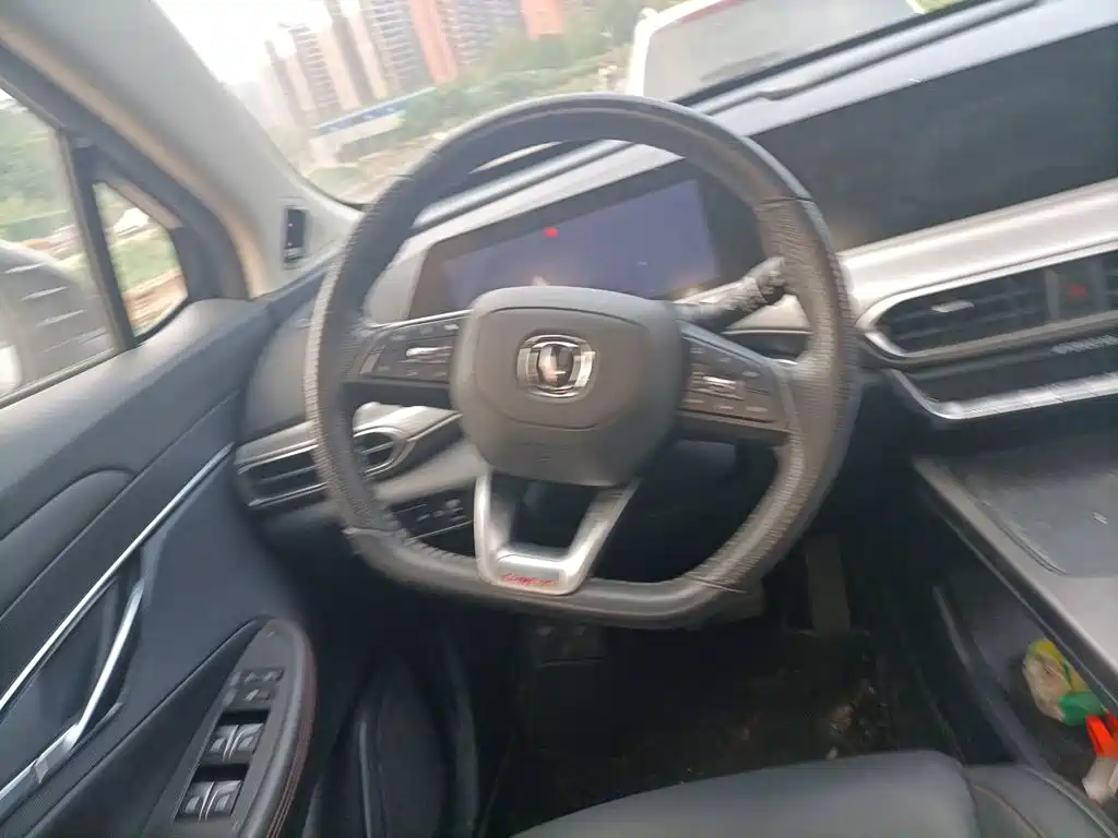 Changan UNI-T — миниатюра 6