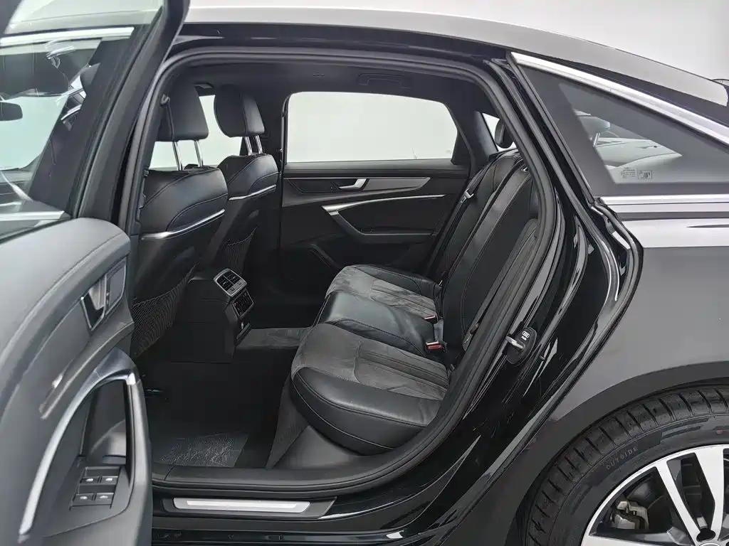 Audi A6L — миниатюра 15