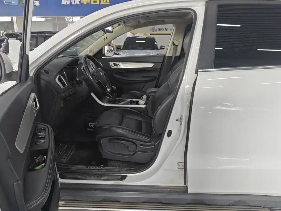 Geely Vision X6 — миниатюра 9