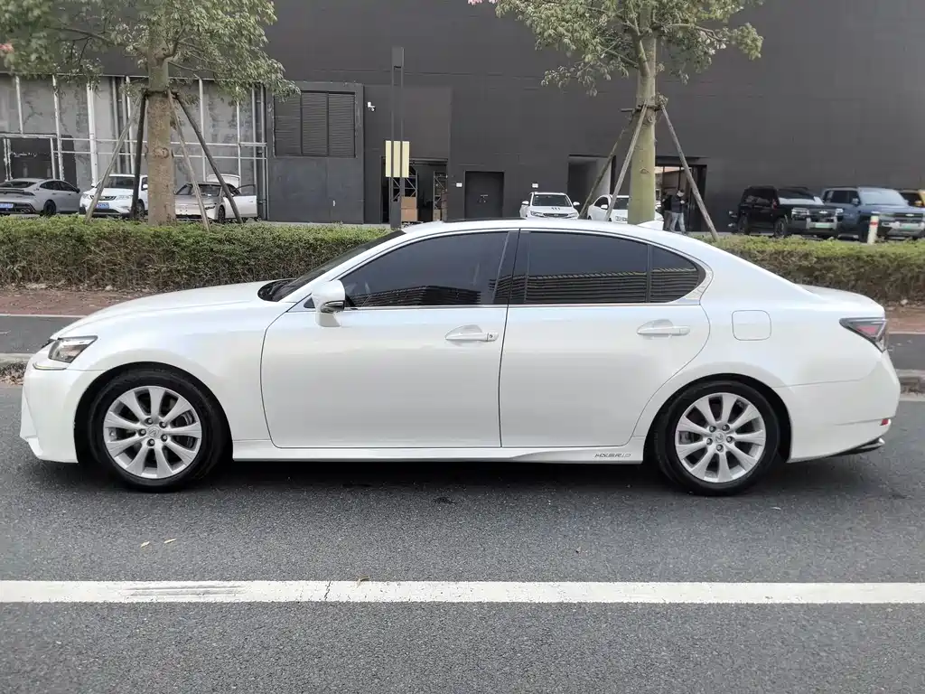 LEXUS GS