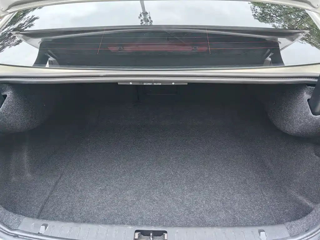 Volvo S60 — миниатюра 18