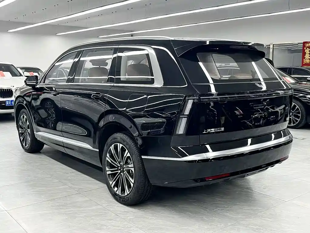 Wuling Xingguang L — миниатюра 4
