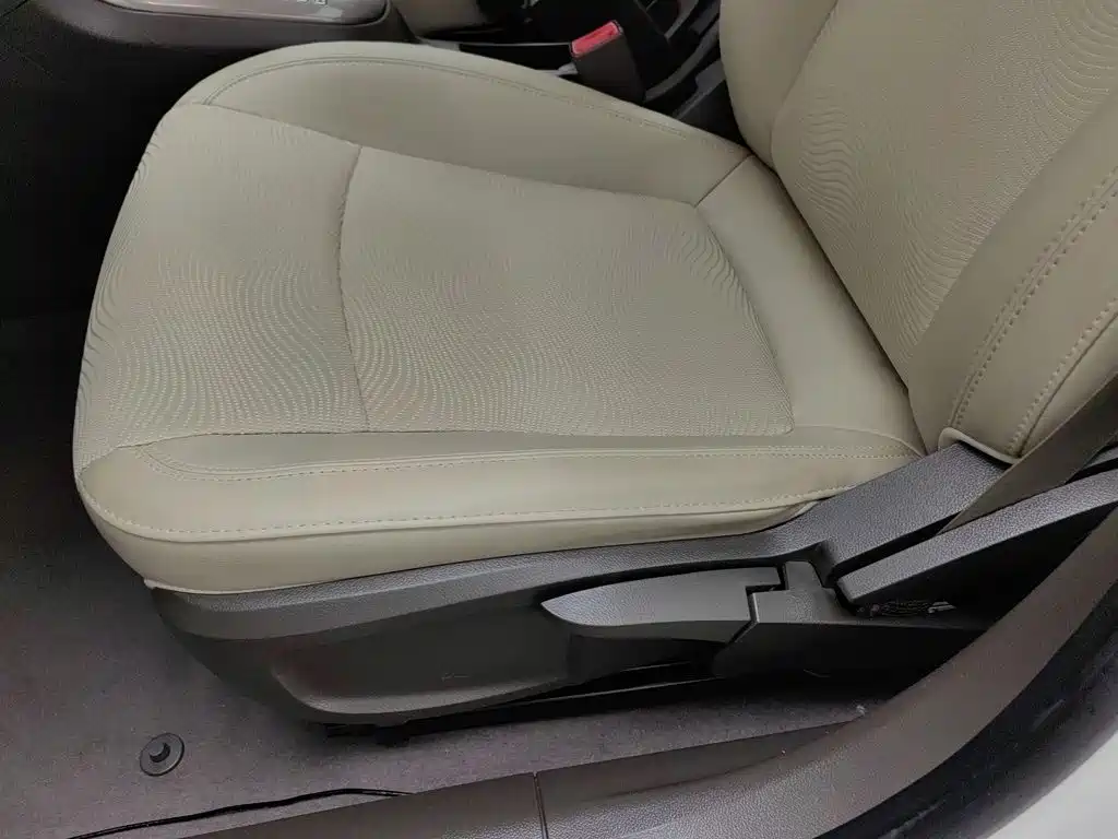 Chevrolet Cruze — миниатюра 20