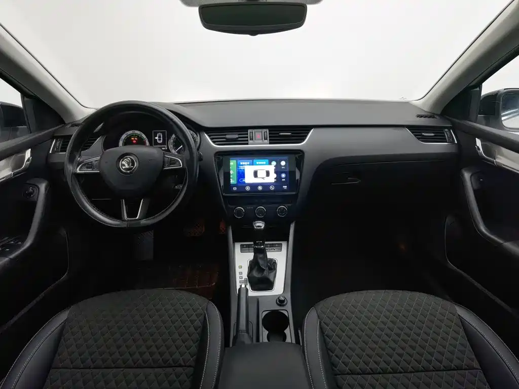 Skoda Octavia — миниатюра 5