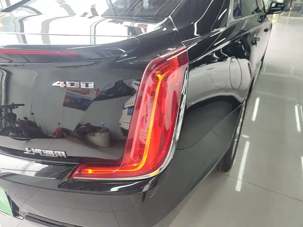 Cadillac XTS — миниатюра 8