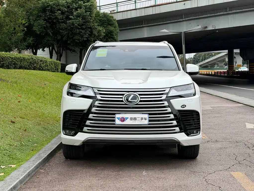 Lexus LX — миниатюра 2