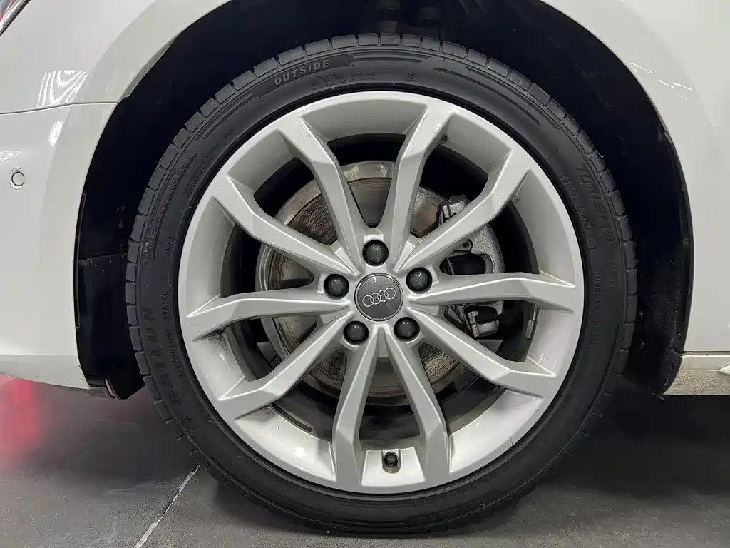 Audi A4L — миниатюра 18
