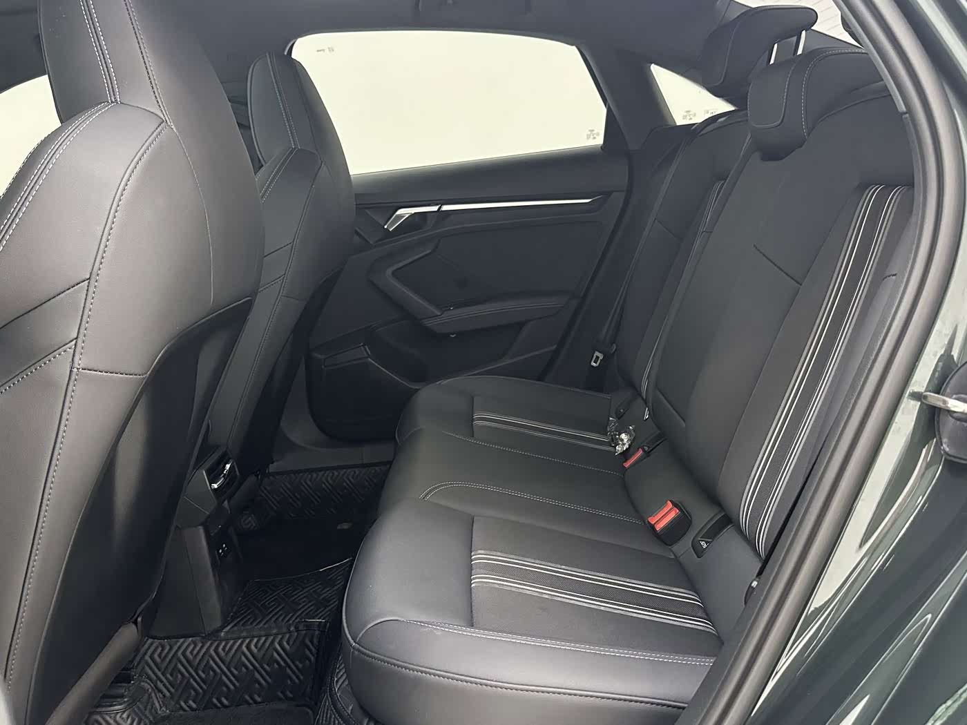 Audi A3 1.4 л 2022 г. Зелёный, пробег 22000 км
