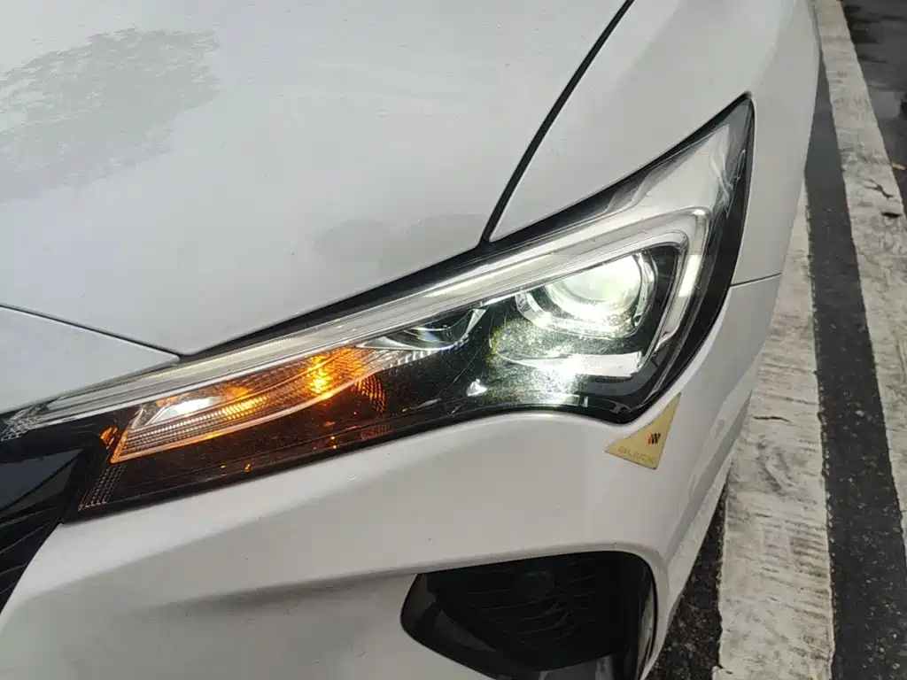Buick Verano — миниатюра 24