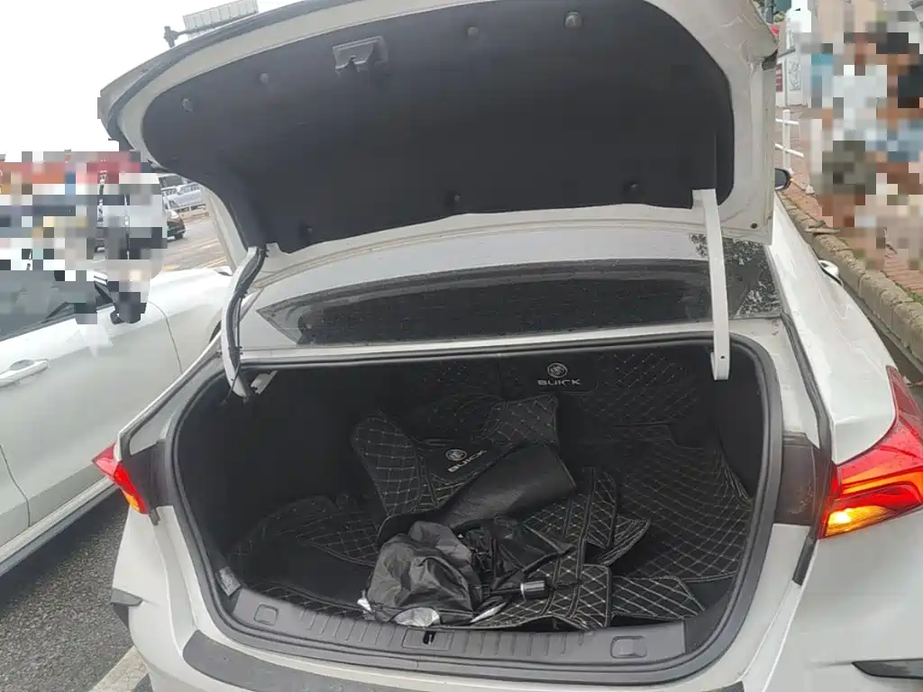 Buick Verano — миниатюра 19