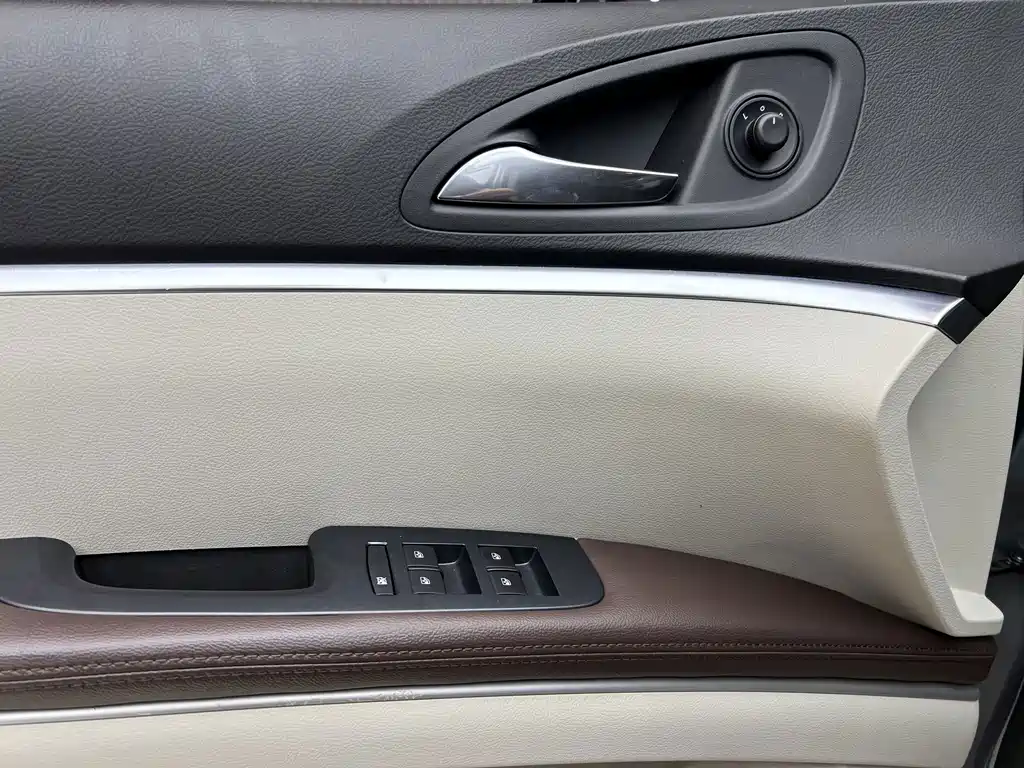 Buick GL8 — миниатюра 17