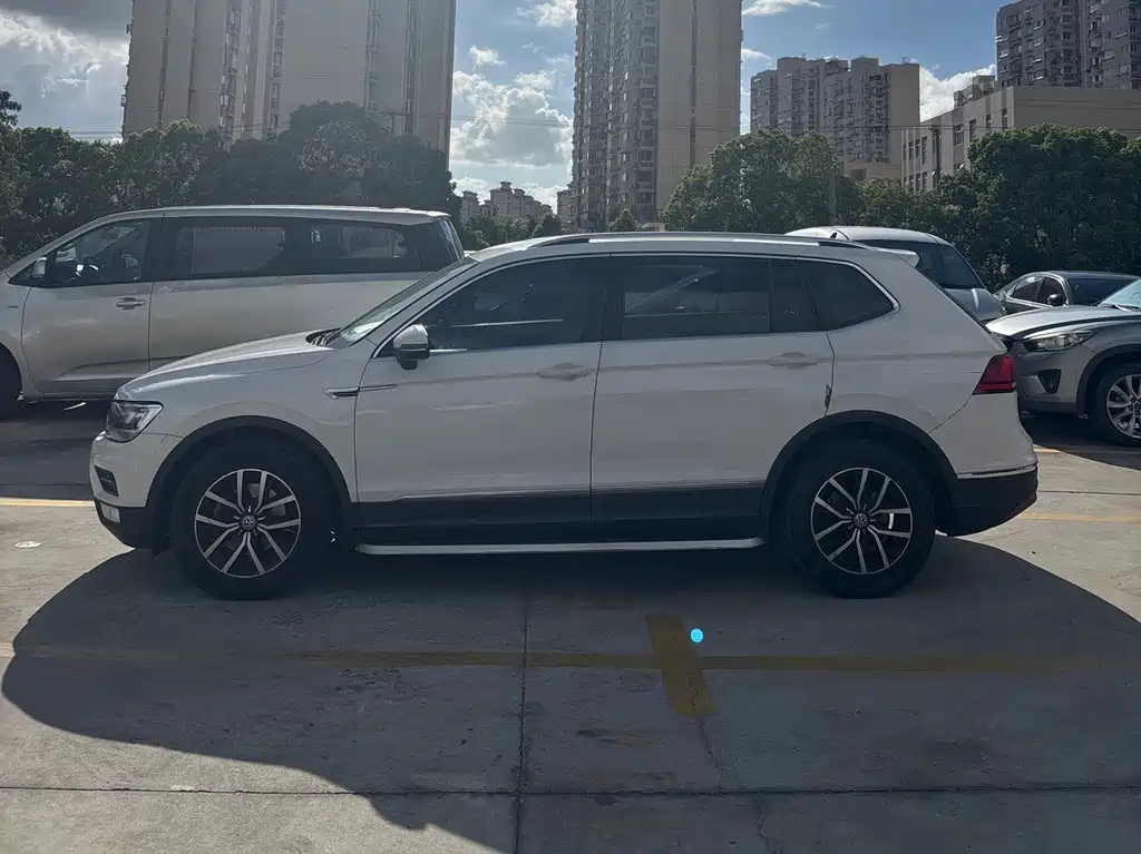 Volkswagen Tiguan L — миниатюра 3
