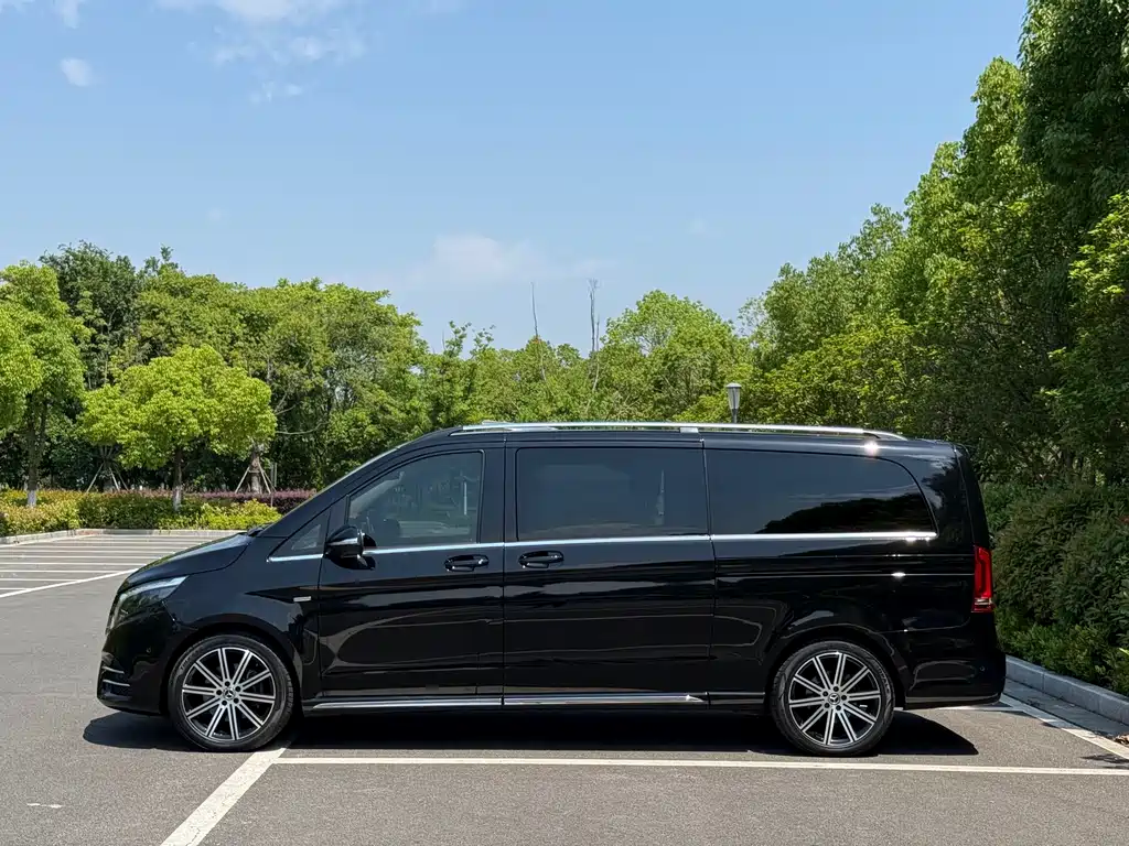 Mercedes-Benz V-Class V 2022 V 260 L Luxury