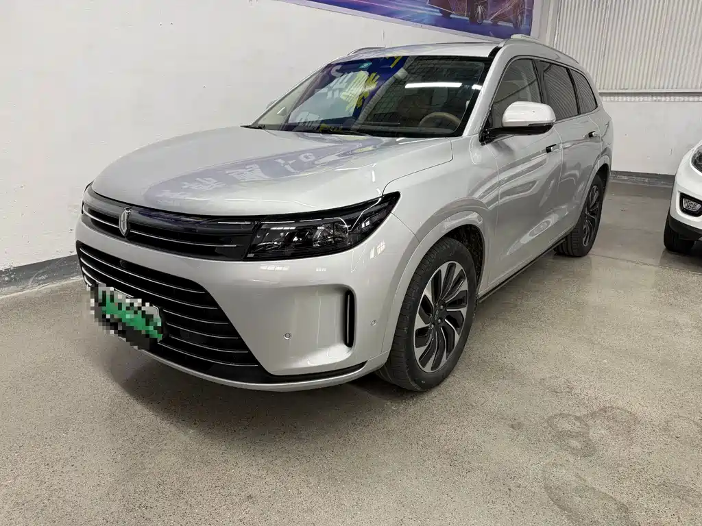 AITO Wenjie AITO M7