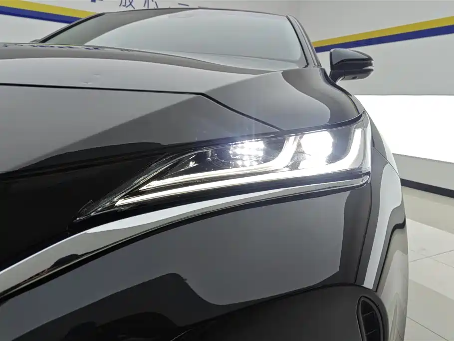 TOYOTA LING FANG HARRIER