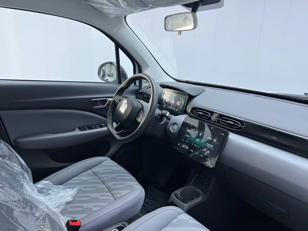 Leapmotor Leapmotor T03 — миниатюра 9
