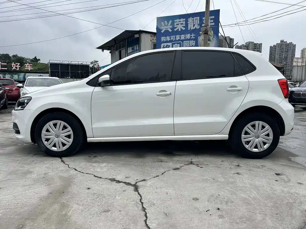 Volkswagen Polo — миниатюра 7