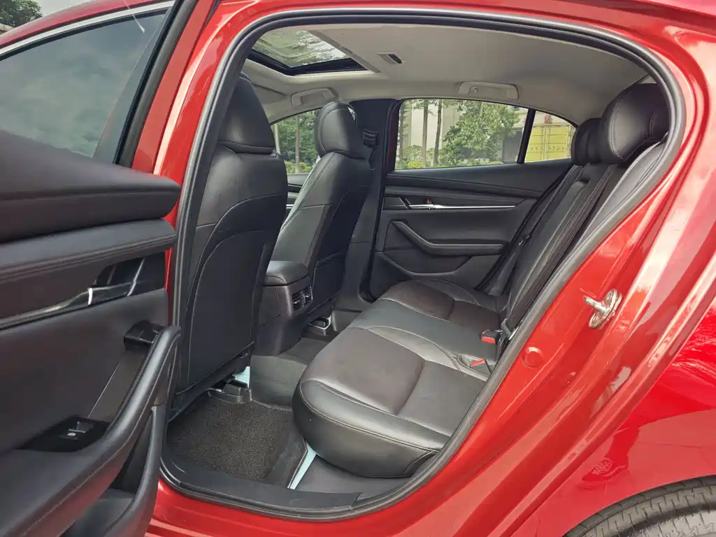 Mazda 3 Axela — миниатюра 13